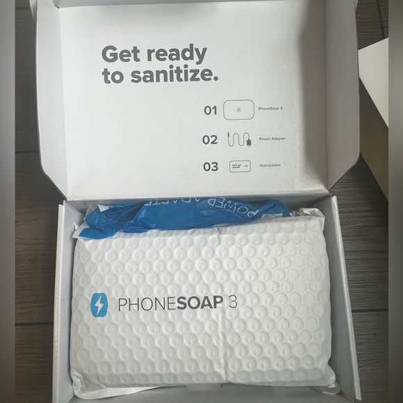 PhoneSoap 3 UV Sanitizer - Picture 3 of 3